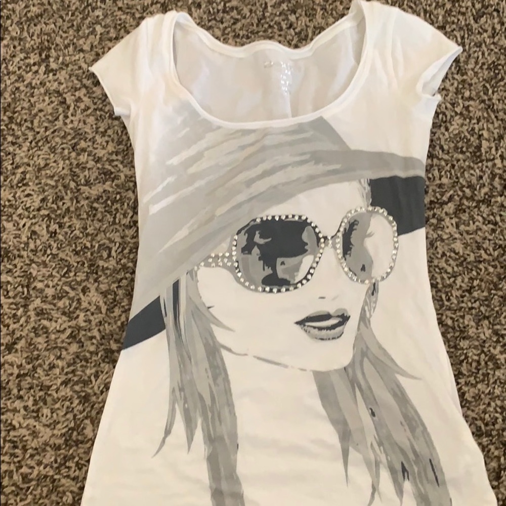 Bebe white tee small